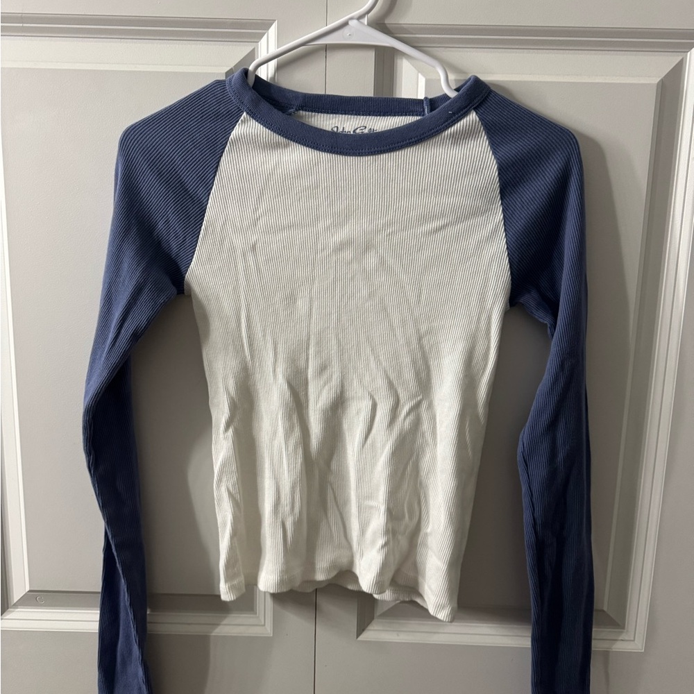 Brandy Melville Blue and White Long Sleeve Tee